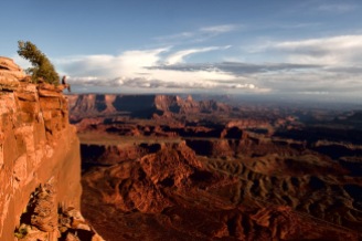 a-place-to-sit-dead-horse-point-utah